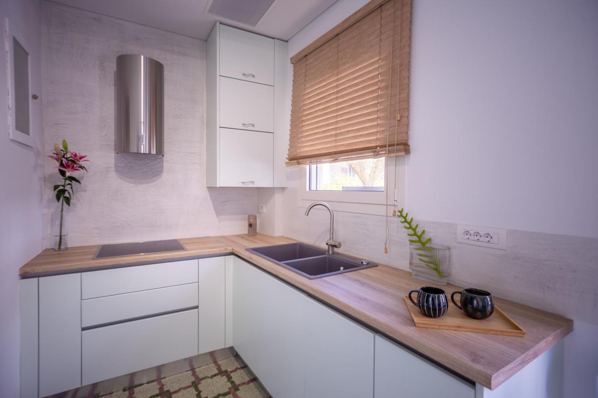 Kazarnehouse Apartment *