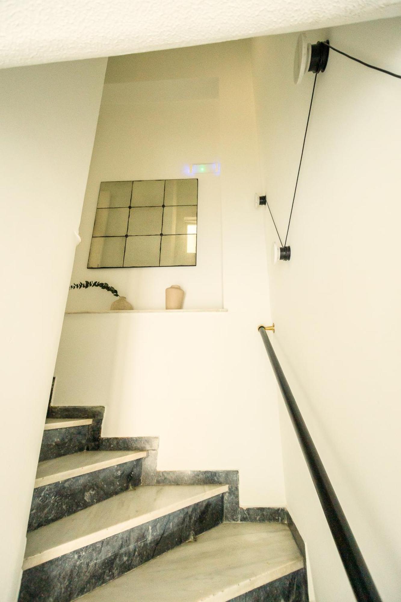Apartment Kazarnehouse *